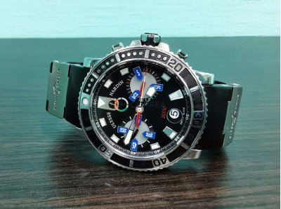 Позаплановий репассаж годинника Ulysse Nardin Maxi Marine Diver Chronograph